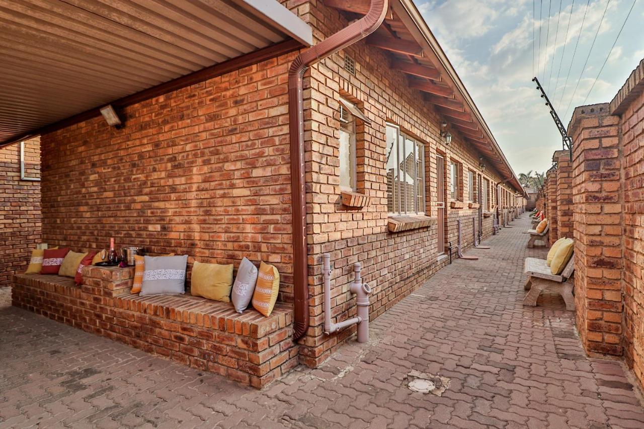 Rudman Townhouses Self-Catering Accommodation บ็อคสเบิร์ก ภายนอก รูปภาพ